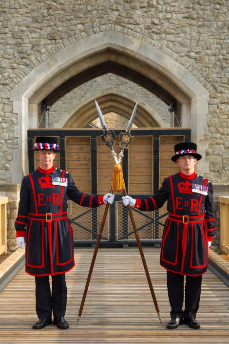 Yeoman Warders at the Tower of London | Tower of London ...