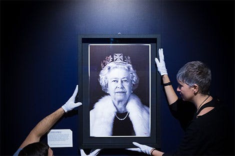 Equanimity/Queen Elizabeth II by Chris Levine (artist) Rob Munday (holographer) © Jersey Heritage Trust