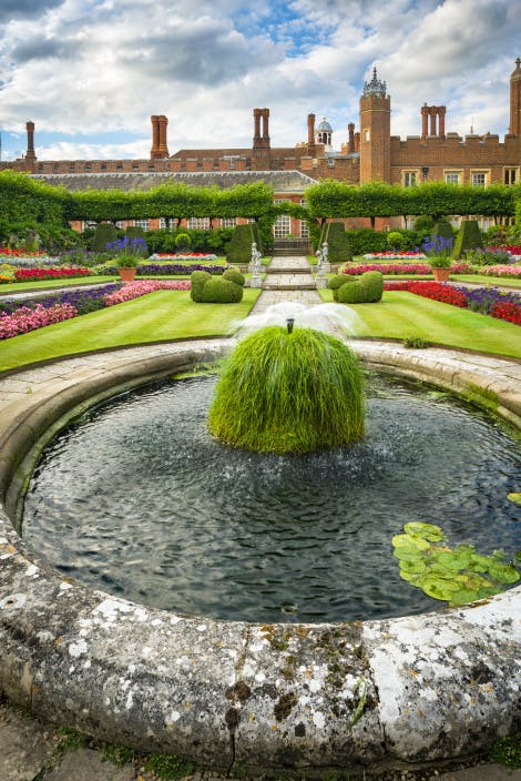 The gardens at Hampton Court Palace